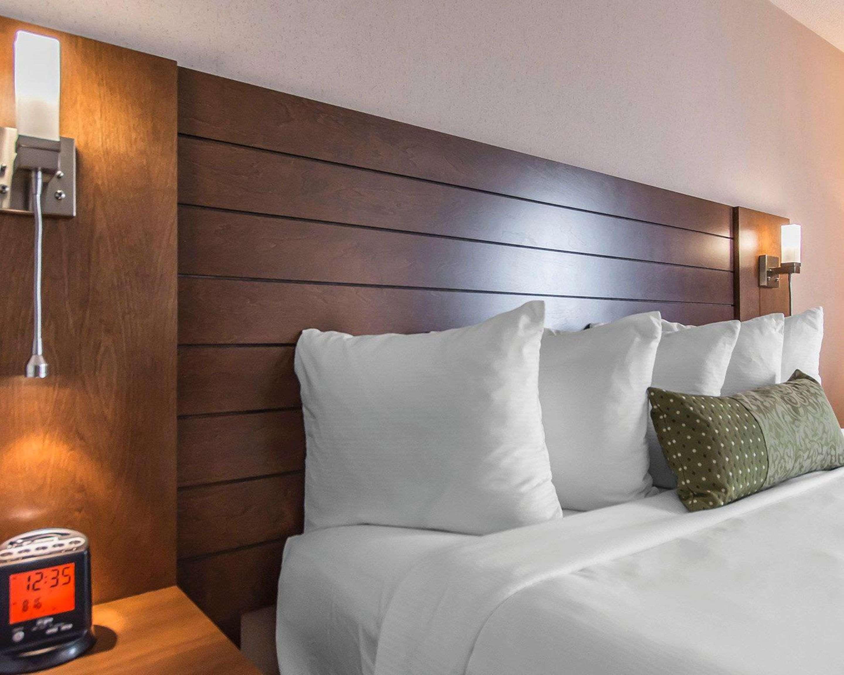 Quality Inn Rouyn-Noranda Esterno foto