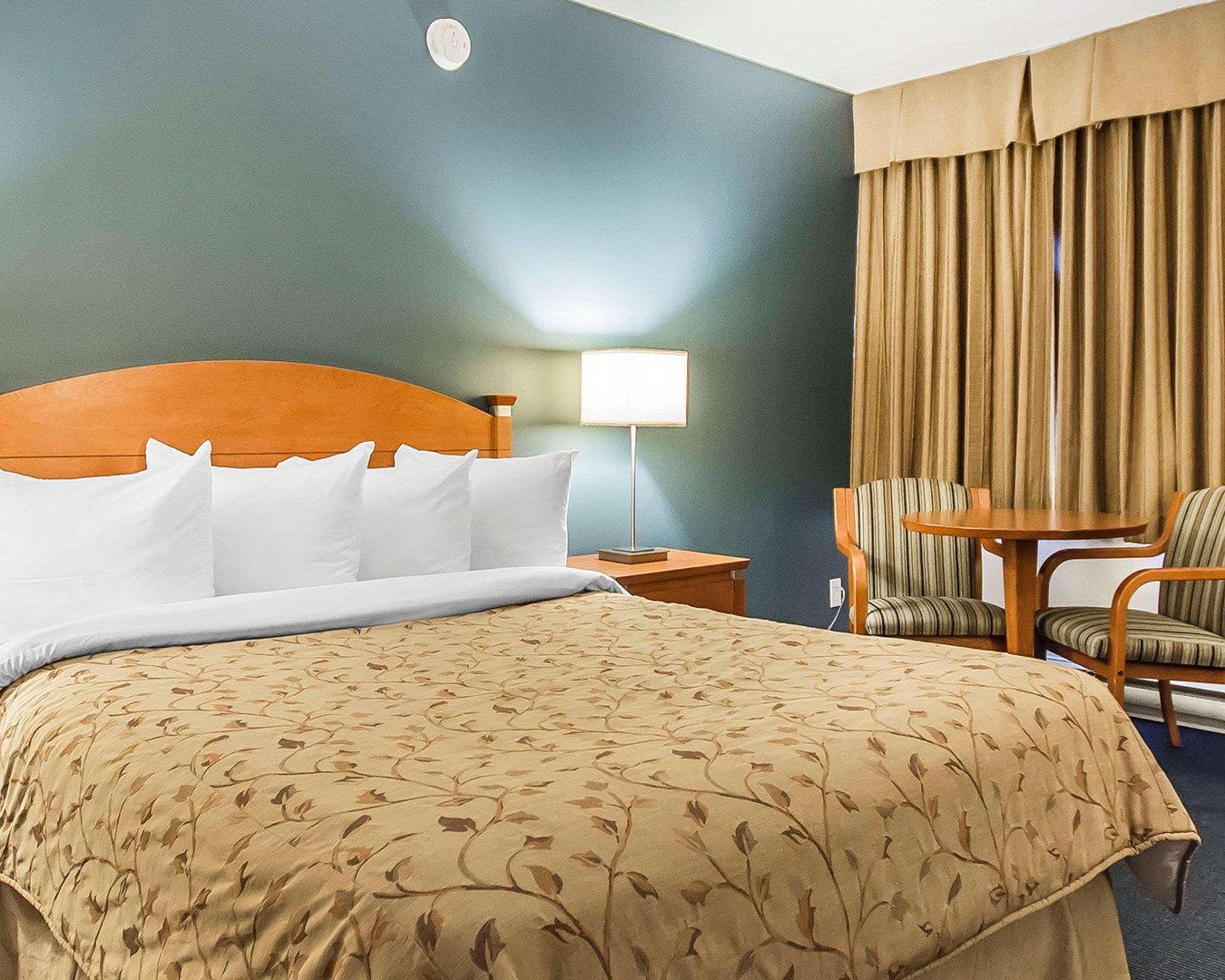 Quality Inn Rouyn-Noranda Esterno foto