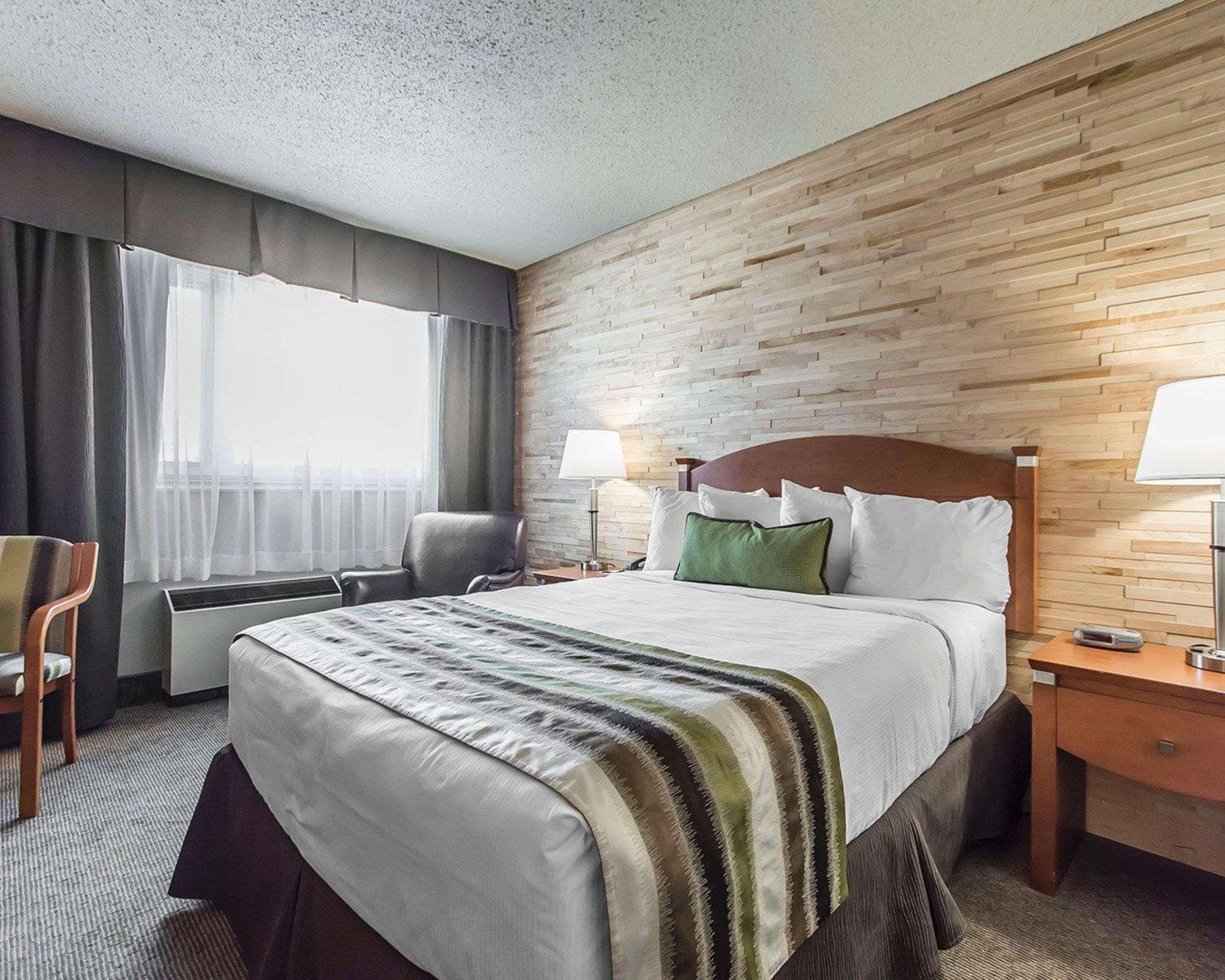 Quality Inn Rouyn-Noranda Esterno foto