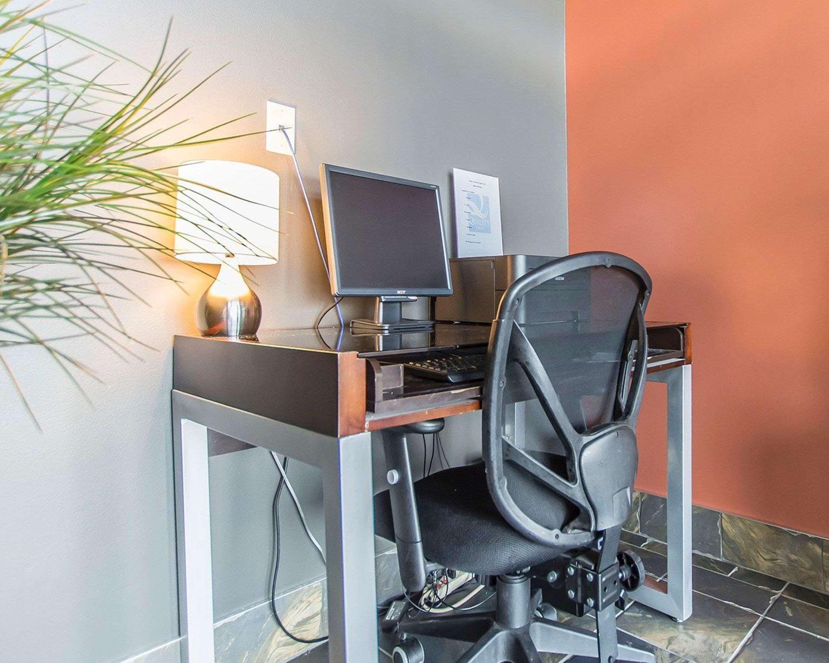 Quality Inn Rouyn-Noranda Esterno foto