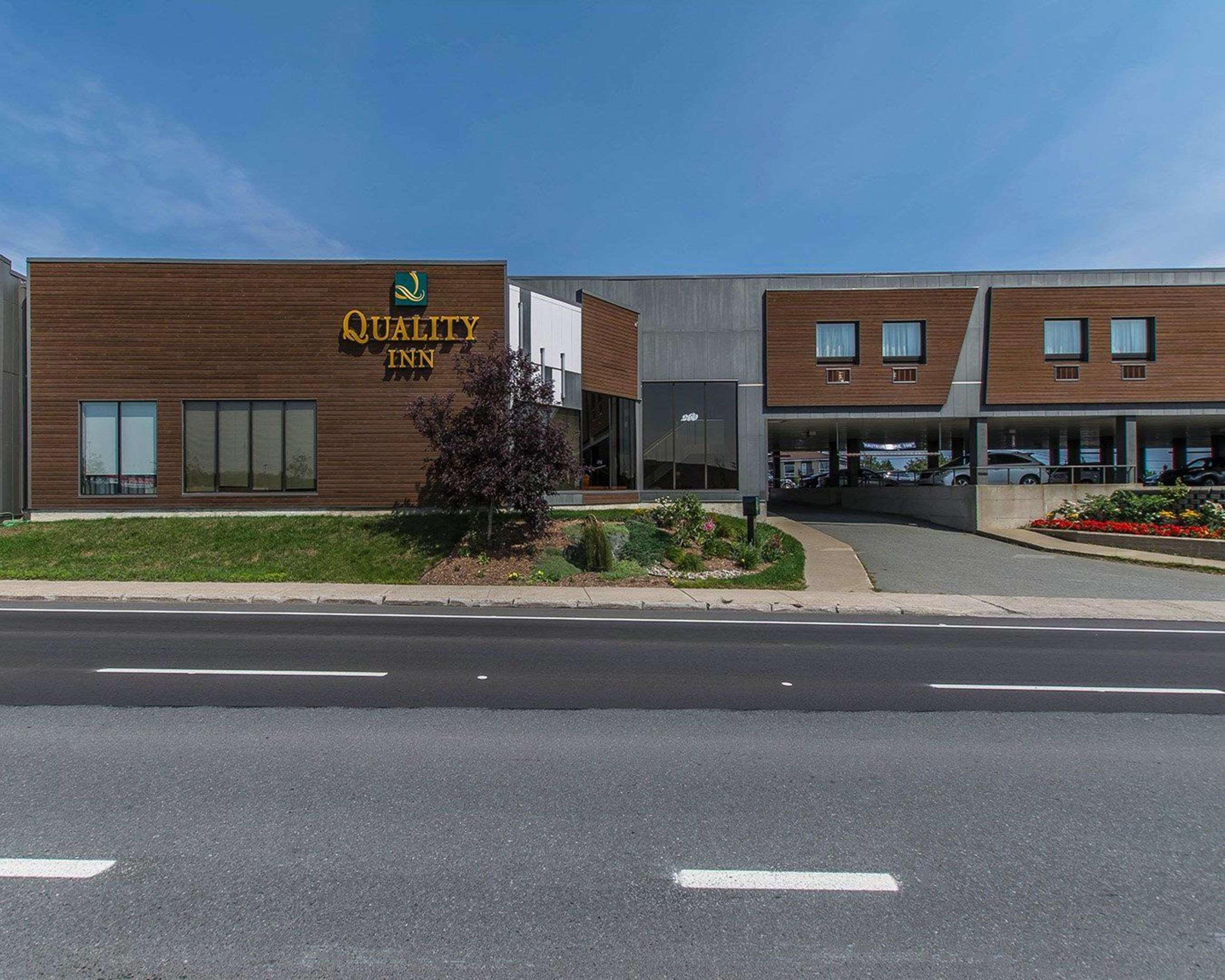 Quality Inn Rouyn-Noranda Esterno foto