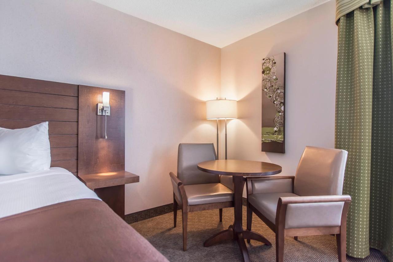 Quality Inn Rouyn-Noranda Esterno foto