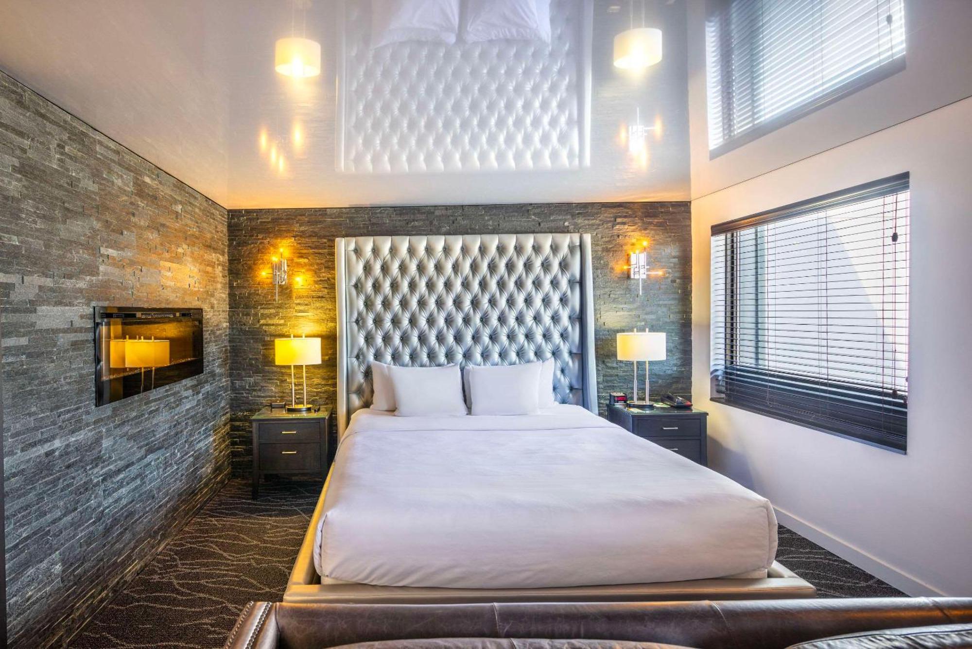 Quality Inn Rouyn-Noranda Esterno foto